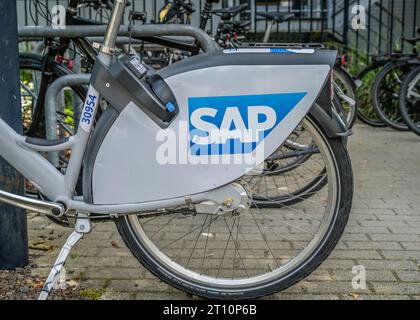 Fahrrad, SAP Deutschland, Dietmar-Hopp-Allee, Walldorf, Baden-Württemberg, Deutschland Stockfoto