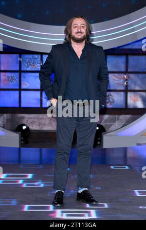 Mailand, Italien. Oktober 2023. Mailand, Präsentation der Fernsehsendung "GialappaShow" - Alessandro Betti Credit: Unabhängige Fotoagentur/Alamy Live News Stockfoto