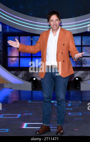 Mailand, Italien. Oktober 2023. Mailand, Präsentation der Fernsehsendung "GialappaShow" - Ubaldo Pantani Credit: Unabhängige Fotoagentur/Alamy Live News Stockfoto