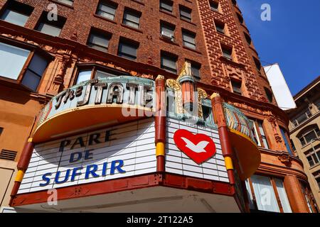 Los Angeles, Kalifornien: State Theatre, historisches Theater am 703 S. Broadway im historischen Broadway Theater District in der Innenstadt von Los Angeles Stockfoto