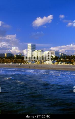 Santa Monica Strand und Skyline, Los Angeles, Kalifornien, USA Stockfoto