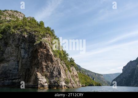 Komani-See, Albanien Stockfoto