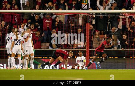 Melvine Malard von Manchester United feiert das erste Tor ihrer Mannschaft während der Qualifikation zur UEFA Women's Champions League in der zweiten Runde, dem ersten Legspiel im Leigh Sports Village, Greater Manchester. Bilddatum: Dienstag, 10. Oktober 2023. Stockfoto