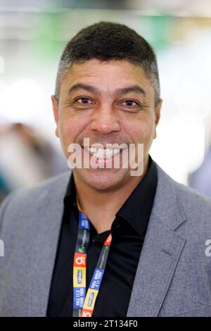 Fußballlegende Giovane Elber beim Halal do Brasil Day Brunch der Arabisch-Brasilianischen Handelskammer CCAB und der brasilianischen Agentur für Handels- und Investitionsförderung Apex Brasil auf der Lebensmittelmesse Anuga, der weltweit führenden Ernährungsmesse in der Koelnmesse. Köln, 10.10.2023 NRW Deutschland *** Fußball-Legende Giovane Elber beim Halal do Brasil Day Brunch, veranstaltet von der arabisch-brasilianischen Handelskammer CCAB und der brasilianischen Agentur für Handels- und Investitionsförderung Apex Brasil auf der Anuga Food Fair, der weltweit führenden Lebensmittelmesse auf der Koelnmesse Köln, 10 10 2023 NRW G Stockfoto