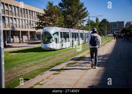 Lyon, Frankreich. Oktober 2023. Eine Straßenbahn in Lyon, Frankreich, Lyon, am 6. Oktober 2023. Foto: Thibaut Durand/ABACAPRESS.COM Credit: Abaca Press/Alamy Live News Stockfoto