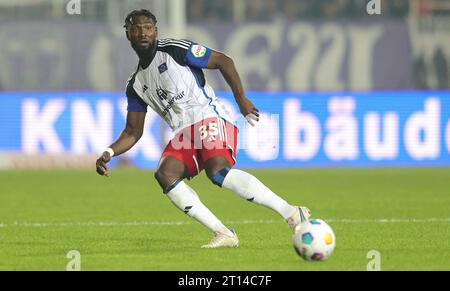 firo: 09/22/2023 Fußball: 2. Bundesliga VfL Osnabruck - HSV Hamburg HSV Hamburg Hamburg Hamburg Hamburg 2:1 Stephan Ambrosius, Einzelaktion, HSV Hamburg Hamburg Stockfoto