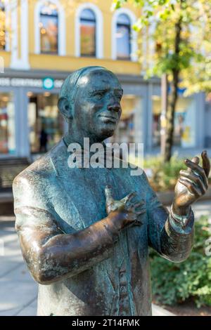 Kaunas, Litauen, 16. AUGUST 2023. Statue von Danielius Dolskis, litauischer Sänger Stockfoto