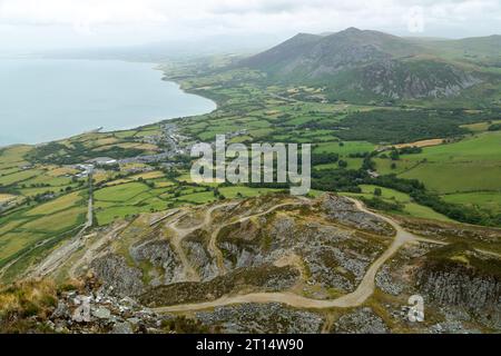 Blick auf Gyrn Goch und Gyrn Ddu vom Gipfel von Garn for, Llyn Peninsula, Gwynedd, Wales Stockfoto