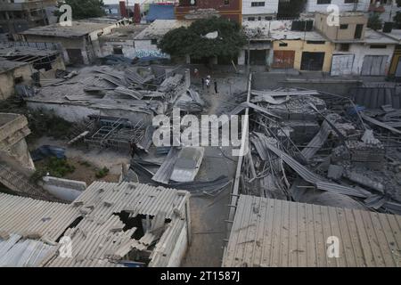 Gaza. Oktober 2023. Dieses Foto vom 11. Oktober 2023 zeigt zerstörte Gebäude nach einem israelischen Luftangriff in Rafah im südlichen Gazastreifen. Quelle: Khaled Omar/Xinhua/Alamy Live News Stockfoto