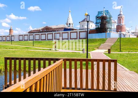 Kloster Krippe Bobrenev in Staroe Bobrenevo, Bezirk Kolomna, Moskauer Region. Das Kloster Bobrenev wurde im XIV Jahrhundert durch den Segen von Sergei von gegründet Stockfoto