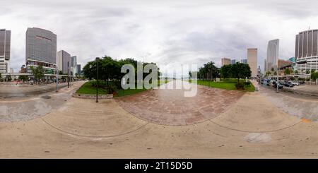 360 Grad Panorama Ansicht von Miami, FL, USA - 6. Oktober 2023: 360 gleichwertiges Foto Bayside Bayfront Park