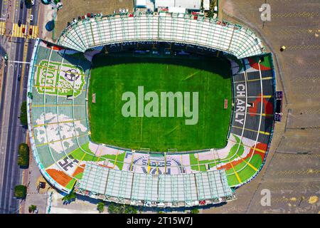 León-Stadion, Club León-Fußballstadion, aus der Vogelperspektive auf die Stadt León im Bundesstaat Guanajuato, Mexiko. Mexikanische Profi-Fußballmannschaft aus der Stadt León in der mexikanischen Bajío spielt in der 1. Liga MX mexikanischen Liga. CHARLY, FOX SPORTS (© Foto Luis Gutierrez von NortePhoto.com) estadio León, Estadio de futbol del Club León , vista aerea de la ciudad de León en el estado de Guanajuato, Mexiko. Quipo de fútbol profesional de México de la ciudad de León, del Bajío mexicano, Stockfoto