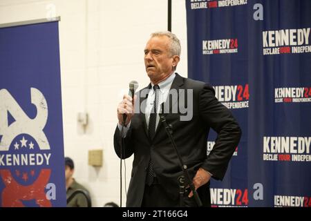 11. Oktober 2023: Robert F. Kennedy Jr. brachte seine „Celebrate Your Independence“-Tour nach Dallas, Texas. Dies war sein erster Halt auf der Tour, nachdem er 2024 angekündigt hatte, als unabhängiger Kandidat für das Präsidentenamt zu kandidieren. (Kreditbild: © AVI Adelman/ZUMA Press Wire) NUR REDAKTIONELLE VERWENDUNG! Nicht für kommerzielle ZWECKE! Stockfoto