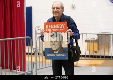 11. Oktober 2023: Robert F. Kennedy Jr. brachte seine „Celebrate Your Independence“-Tour nach Dallas, Texas. Dies war sein erster Halt auf der Tour, nachdem er 2024 angekündigt hatte, als unabhängiger Kandidat für das Präsidentenamt zu kandidieren. (Kreditbild: © AVI Adelman/ZUMA Press Wire) NUR REDAKTIONELLE VERWENDUNG! Nicht für kommerzielle ZWECKE! Stockfoto