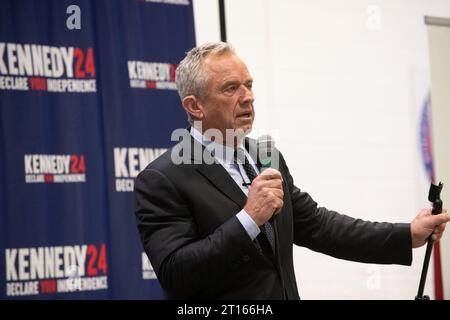 11. Oktober 2023: Robert F. Kennedy Jr. brachte seine „Celebrate Your Independence“-Tour nach Dallas, Texas. Dies war sein erster Halt auf der Tour, nachdem er 2024 angekündigt hatte, als unabhängiger Kandidat für das Präsidentenamt zu kandidieren. (Kreditbild: © AVI Adelman/ZUMA Press Wire) NUR REDAKTIONELLE VERWENDUNG! Nicht für kommerzielle ZWECKE! Stockfoto