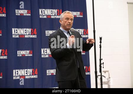 11. Oktober 2023: Robert F. Kennedy Jr. brachte seine „Celebrate Your Independence“-Tour nach Dallas, Texas. Dies war sein erster Halt auf der Tour, nachdem er 2024 angekündigt hatte, als unabhängiger Kandidat für das Präsidentenamt zu kandidieren. (Kreditbild: © AVI Adelman/ZUMA Press Wire) NUR REDAKTIONELLE VERWENDUNG! Nicht für kommerzielle ZWECKE! Stockfoto