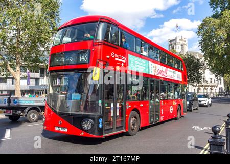 London Doppeldeckerbus, Broad Sanctuary, City of Westminster, Greater London, England, Vereinigtes Königreich Stockfoto