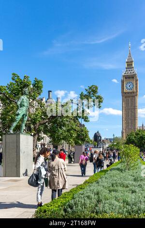 Big Ben und Statuen, Parliament Square, City of Westminster, Greater London, England, Vereinigtes Königreich Stockfoto