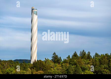 Prüfturm TK-Elevator, Rottweil. 246 Meter hoher Hubprüfturm für Express- und Hochgeschwindigkeitsaufzüge. Höchste Aussichtsplattform Deutschlands, Rottweil Stockfoto