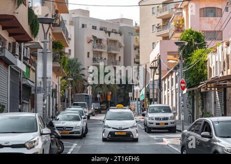 Jaffa, Israel - 10. Oktober 2023: Blick von den historischen Straßen von Jaffa, einer alten levantinischen Hafenstadt, die von den Kanaanitern gegründet wurde und heute Teil o ist Stockfoto