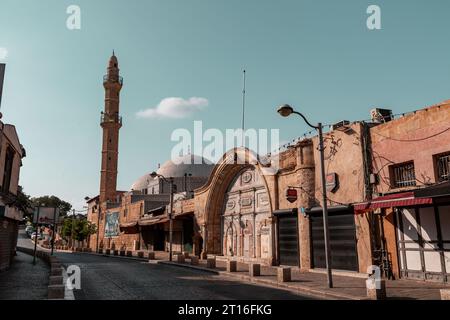 Jaffa, Israel – 10. Oktober 2023: Die Mahmoudiya-Moschee ist die größte und bedeutendste Moschee in Jaffa, heute Teil der größeren Stadt Tel Aviv-Y Stockfoto
