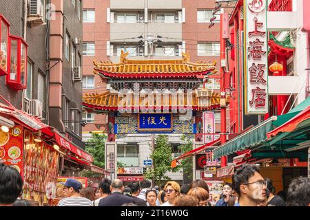 9. Oktober 2023: Nankin Machi, gegründet 1868, ist ein Stadtteil in Kobe, Japan und gilt hier als Chinatown. Es hat über 100 chinesische Re Stockfoto