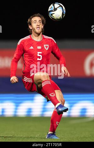 Wrexham, Großbritannien. Oktober 2023. Tom Lockyer aus Wales während des internationalen Freundschaftsspiels im Racecourse Stadium in Wrexham. Der Bildnachweis sollte lauten: Darren Staples/Sportimage Credit: Sportimage Ltd/Alamy Live News Stockfoto