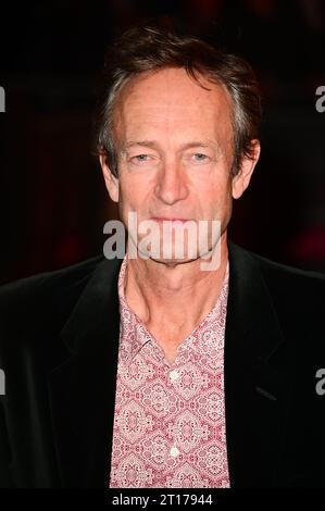 Odeon Luxe, Leicester Square, London, Großbritannien. Oktober 2023. Guy de Beaujeau nimmt an der Weltpremiere von Doctor Jekyll mit Eddie Izzard in London Teil. Quelle: Siehe Li/Picture Capital/Alamy Live News Stockfoto