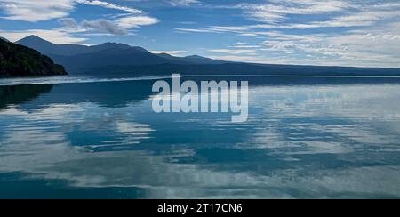 Ein malerischer Blick auf den Skilak Lake im Kenai National Wildlife Refuge, Kenai Peninsula, Alaska Stockfoto