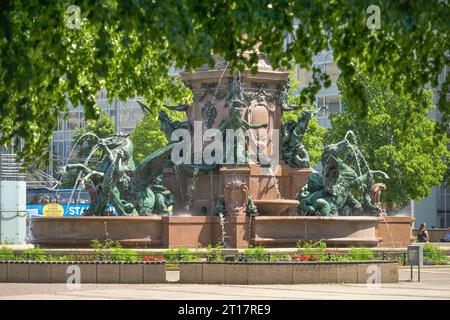 Mendebrunnen, Augustplatz, Leipzig, Sachsen, Deutschland Stockfoto