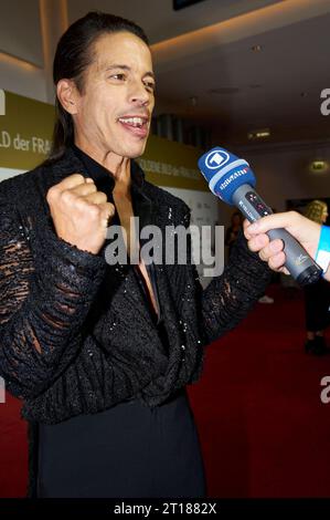 Jorge Gonzalez bei der 16. Verleihung der Goldenen Bild der Frau 2023 im Bühnentheater neue Flora. Hamburg, 11.10.2023 *** Jorge Gonzalez bei der 16 Preisverleihung des Goldenen Bildes der Frau 2023 im Bühnentheater neue Flora Hamburg, 11 10 2023 Foto:Xu.xStammx/xFuturexImagex bild 3105 Stockfoto