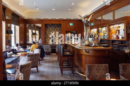 Bellevue Bar, Hotel Bellevue Palace, Kochergasse, Altstadt, Bern, Schweiz Stockfoto