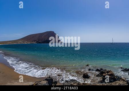 Blick auf den Mount Montana Roja auf Teneriffa, Spanien Stockfoto
