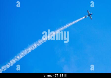 Yakovlev 50 Kunstflugschau beim Bournemouth Air Festival 2023. Stockfoto