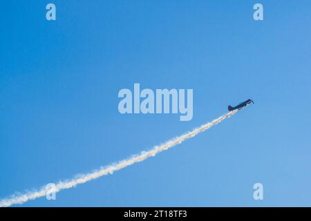 Yakovlev 50 Kunstflugschau beim Bournemouth Air Festival 2023. Stockfoto