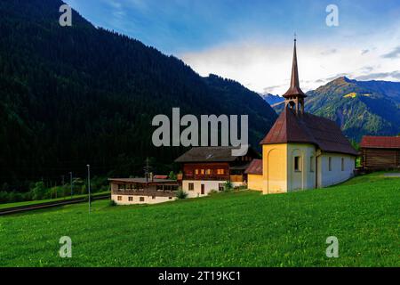 Die St. Die Kapelle Katharina Campliun befindet sich in Trun, Kanton Graubünden, Bezirk Surselva, Schweiz. Stockfoto