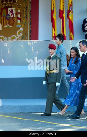 Madrid. Spanien. 20231012, Königin Letizia von Spanien, Kronprinzessin Leonor nimmt am 12. Oktober 2023 am Nationalfeiertag Teil: Militärparade in Madrid Stockfoto
