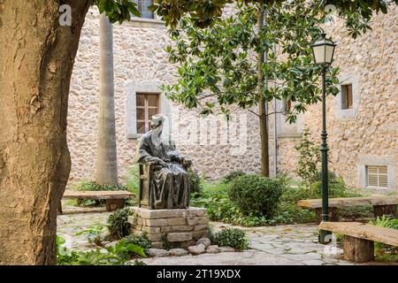 Denkmal Pater Joaquim Rossello i Ferra, Kloster Santuari de Lluc, Mallorca, Spanien Stockfoto