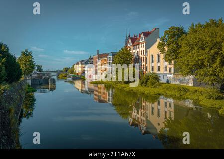 Brücken und Dämme an der oder in Opole, Polen. Stockfoto