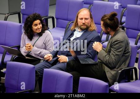 Tobias B. Bacherle, Anton Hofreiter, Bündnis 90/die Grünen, Deutschland, Berlin, Reichstag, Fraktionen ziehen Bilanz zur Deutschen Nachhaltigkeitsstrategie *** Tobias B Bacherle, Anton Hofreiter, Bündnis 90 die Grünen, Deutschland, Berlin, Reichstag, Bundestagsfraktionen ziehen Bilanz der deutschen Nachhaltigkeitsstrategie Credit: Imago/Alamy Live News Stockfoto