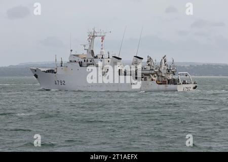 Das französische Schiff der Laperouse-Klasse FS BORDA startet von der Marinebasis Stockfoto