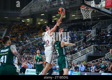 Athen, Griechenland. Oktober 2023. 10 Leandro Bolmaro vom FC Bayern München während der Euroleague, Runde 2, Spiel zwischen Panathinaikos Athen und FC Bayern München am 12. Oktober 2023 in Oaka Altion in Athen, Griechenland. Quelle: Unabhängige Fotoagentur/Alamy Live News Stockfoto