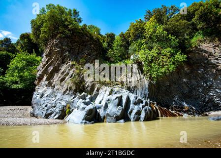 Botanischer und geologischer Park Gole Alcantara - Sizilien Stockfoto