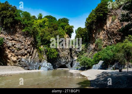 Botanischer und geologischer Park Gole Alcantara - Sizilien Stockfoto
