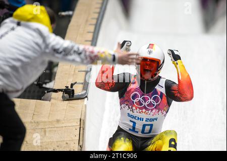 Olympiasieger Felix LOCH Jubel im Ziel Herren Rodeln Finale in Sotschi, Russland am 09.02.2014 Stockfoto