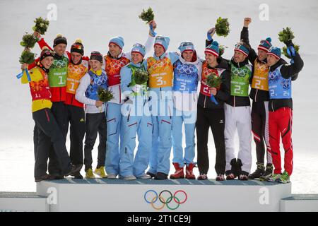 Siegerehrung mit Eric Frenzel, Bjoern KIRCHEISEN, Johannes Rydzek und RIESSLE Fabian olympiasieger NOR : STÖHNEN Magnus Hovdal, KLEMETSEN Haavard, KROG Magnus, GRAABAK Jörgen Nordische Kombination Team Wettbewerb HS120 / 4x5 km XXII. Olympische Winterspiele Sotschi, Russland am 20.02.2014 Stockfoto