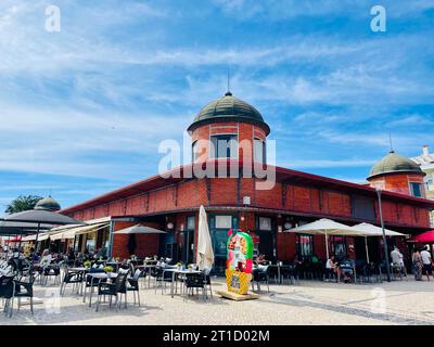 Blick auf den berühmten Lebensmittel- und Fischmarkt der Stadt Olhao Stockfoto