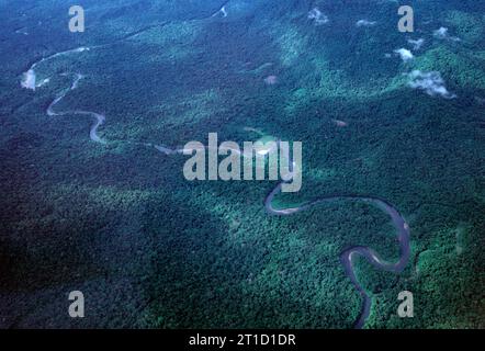 Papua-Neuguinea. Blick aus der Vogelperspektive auf den Sepik River. Stockfoto