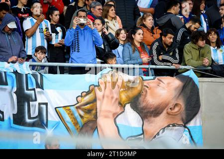 Buenos Aires, Argentinien. Oktober 2023. Argentinien-Fans waren vor dem Spiel zwischen Argentinien und Paraguay im Qualifikationsspiel zur FIFA-Weltmeisterschaft 2026 im Estadio Monumental Antonio Vespucio Liberti zu sehen. Endergebnis; Argentinien 1 - 0 Paraguay Credit: SOPA Images Limited/Alamy Live News Stockfoto