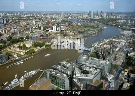 London, Großbritannien. Mai 2022. Blick auf die Hauptstadt mit der Themse und der Tower Bridge geöffnet. Quelle: Waltraud Grubitzsch/dpa/Alamy Live News Stockfoto